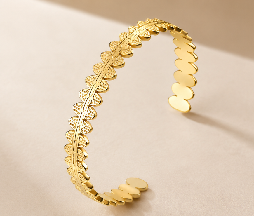 18K Gold Plated Scalloped Bangle image 1